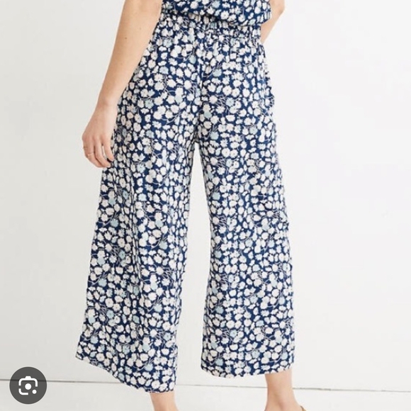 Madewell Pants - Madewell Blue and White Floral Wide-Leg Pants.  Size Medium